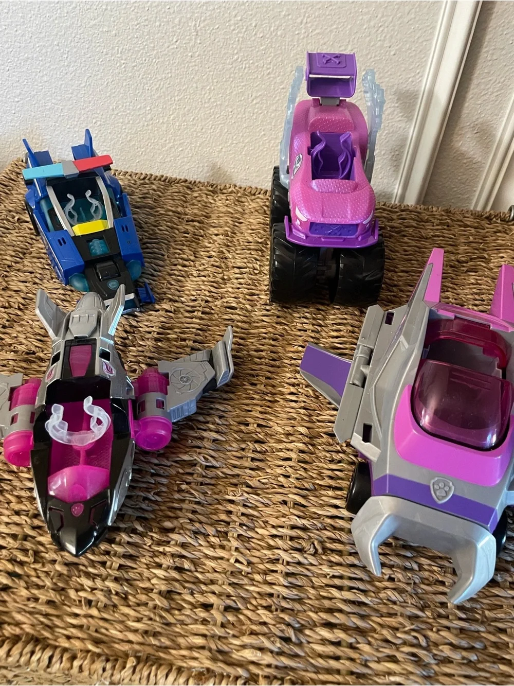 Paw Patrol Spin Master HTF Rescue Vehicles Lot of 4!